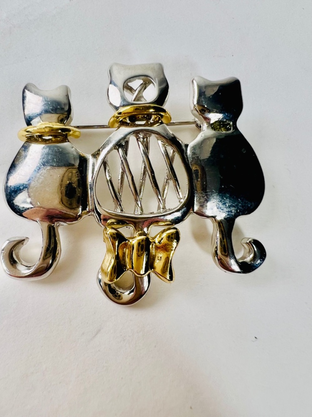 Two-Tone Silver & Gold Cat Trio Brooch - Elegant Women’s Pin